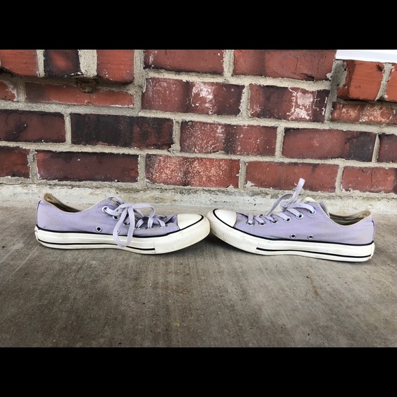 Converse Low Top Light Purple Sneakers - Picture 4 of 5